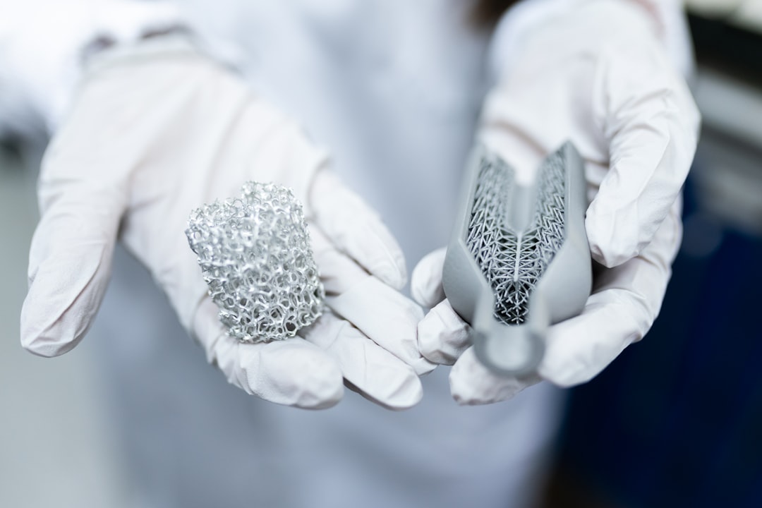 3D printing industrial application SLA SLS medical jewelry