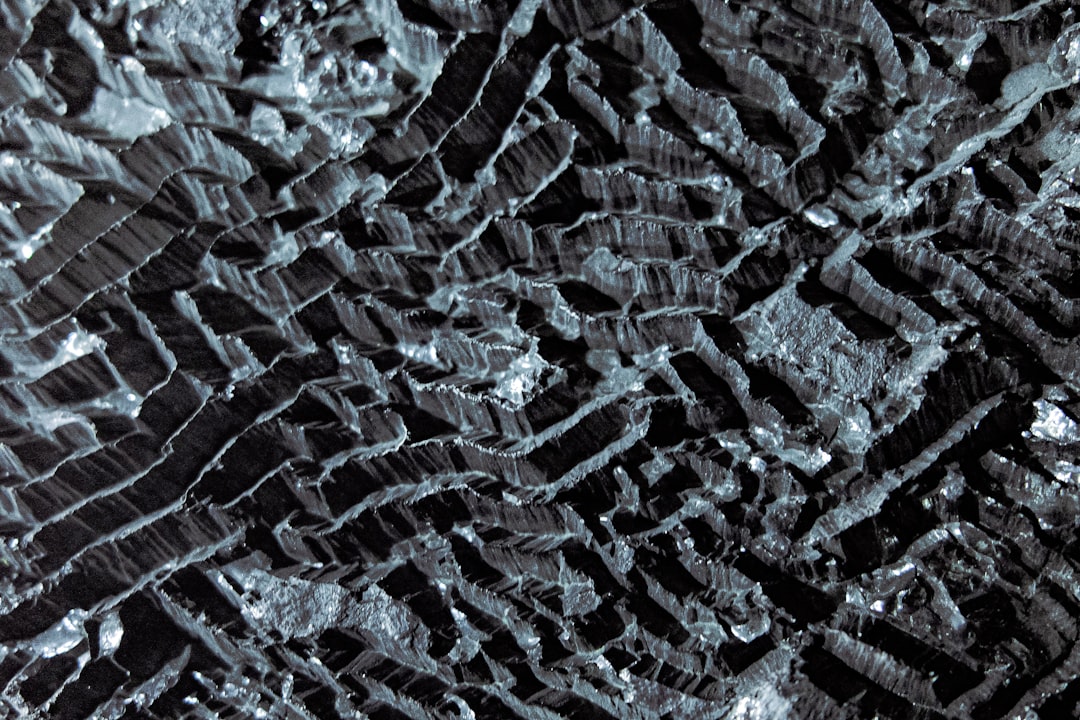 SLM EBM titanium aerospace part microstructure comparison cross section