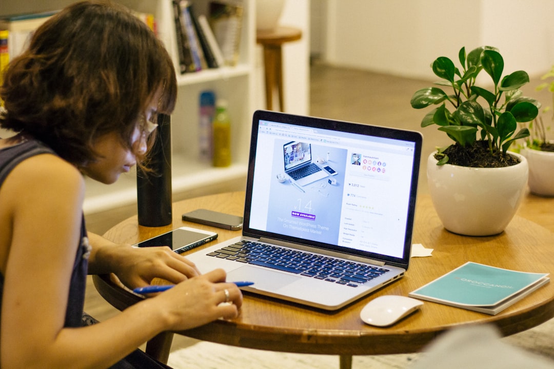 smart shopping comparison, price tracking tools laptop